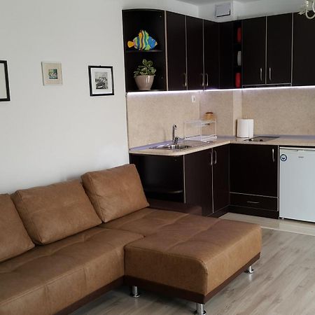 Kraybrezhna Apartment Pomorie Extérieur photo