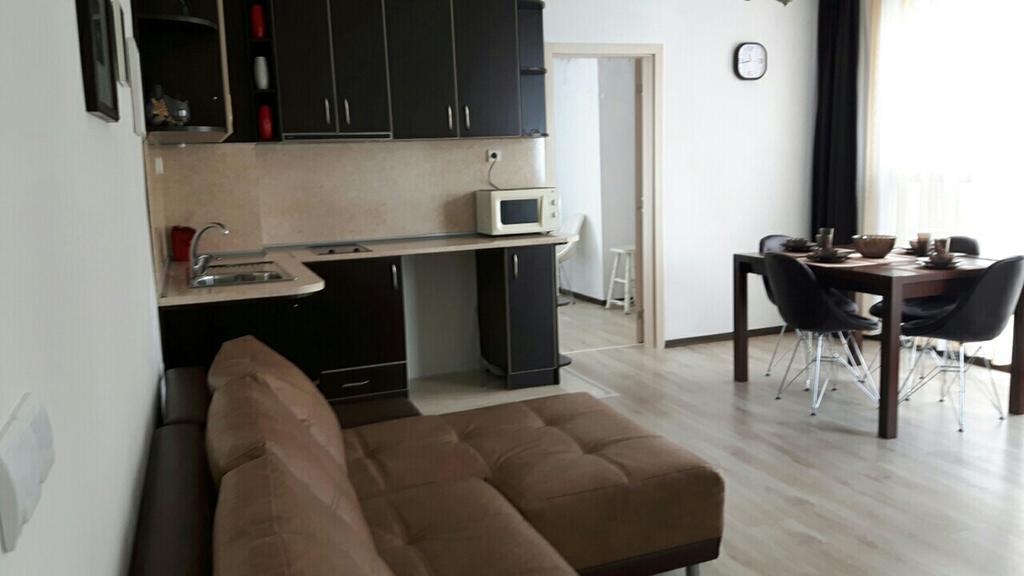 Kraybrezhna Apartment Pomorie Extérieur photo
