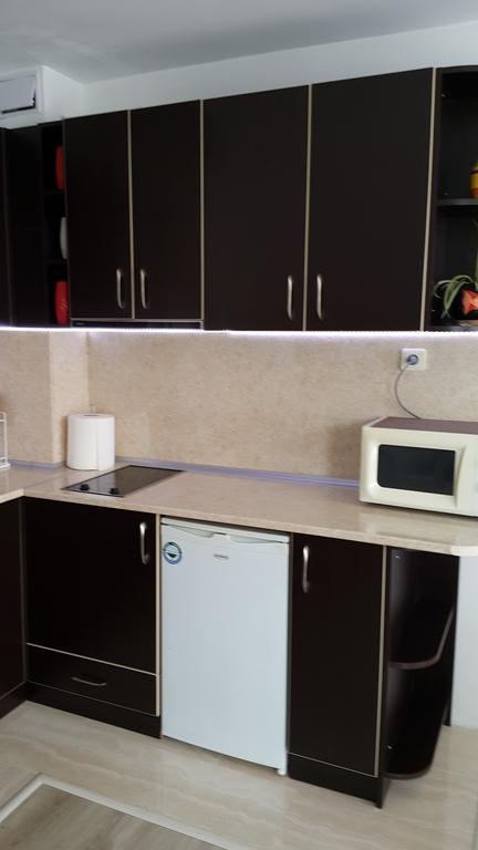 Kraybrezhna Apartment Pomorie Extérieur photo
