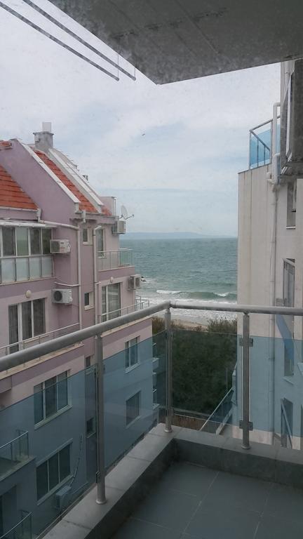Kraybrezhna Apartment Pomorie Extérieur photo