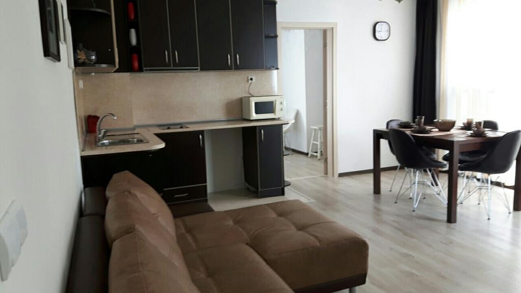 Kraybrezhna Apartment Pomorie Extérieur photo